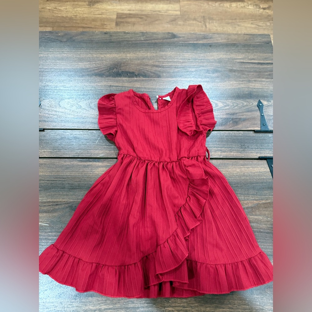 SHEIN Red Ruffle Kids Dress